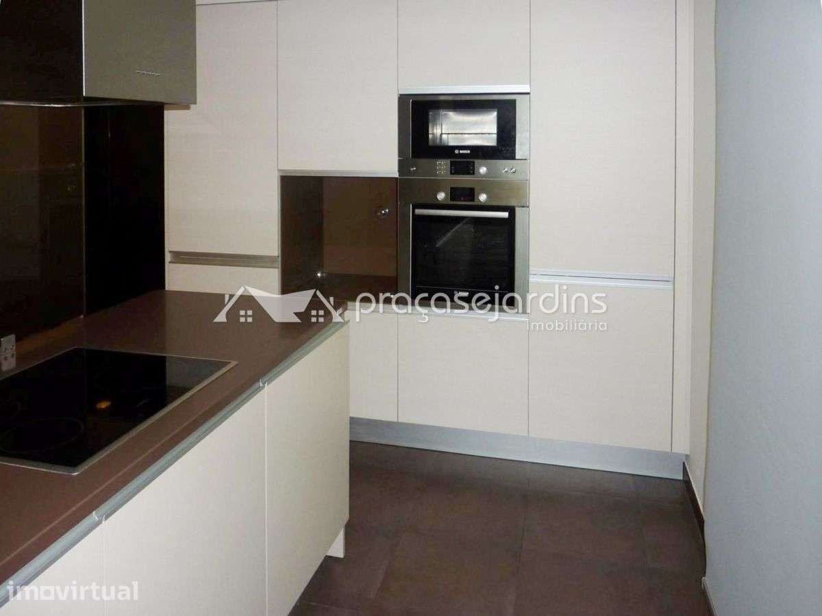 Apartamento T1 Mobilado e Equipado - Grande imagem: 5/15