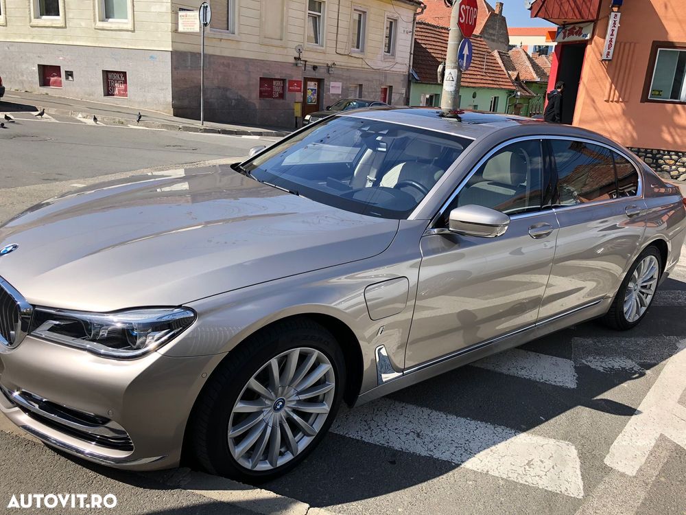 BMW Seria 7 740Li xDrive - 5