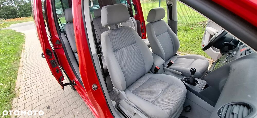Volkswagen Caddy - 14