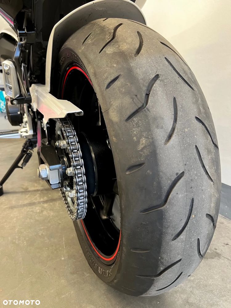 Yamaha FZ6 - 24