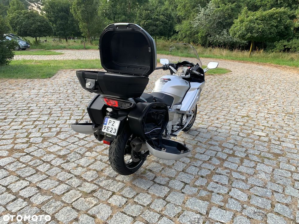 Yamaha FJR - 18