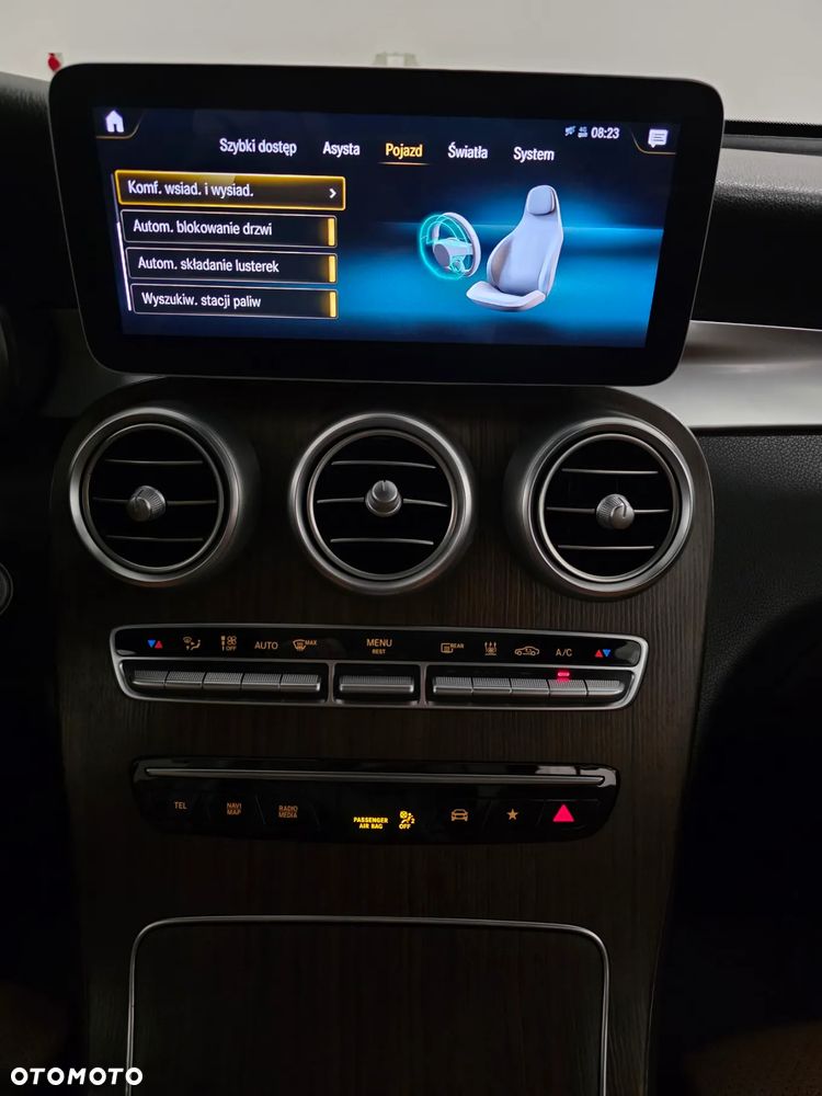 Mercedes-Benz GLC 300 de 4Matic 9G-TRONIC AMG Line Plus - 15