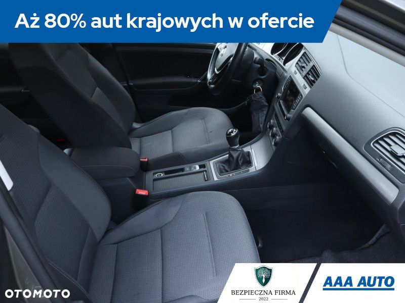 Volkswagen Golf Variant - 11