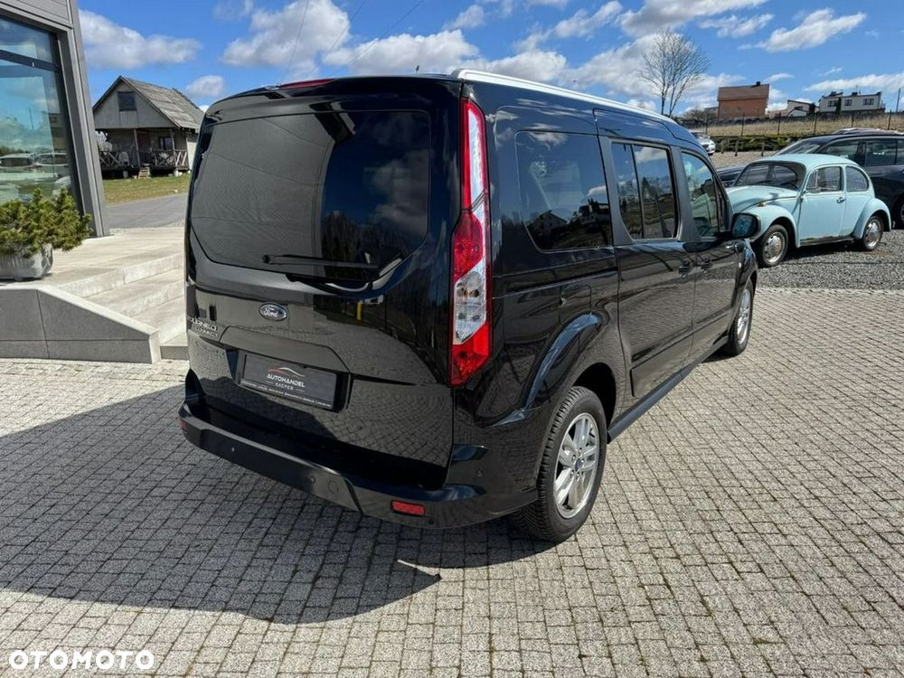 Ford Tourneo Connect Grand - 8