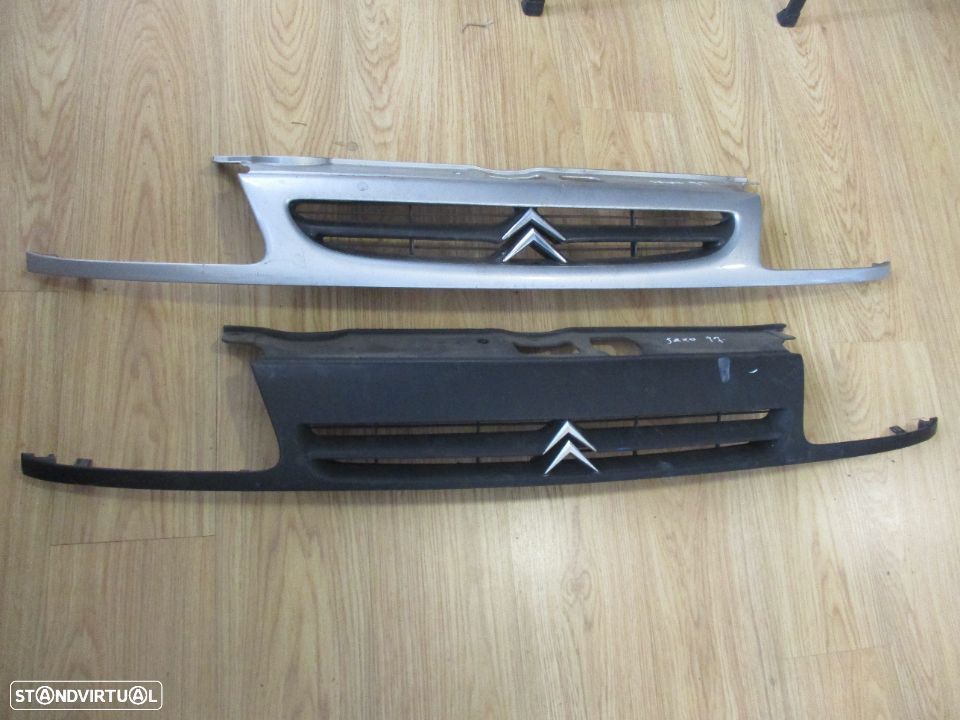 Grelha Frontal Simbolo Citroen Saxo - 1