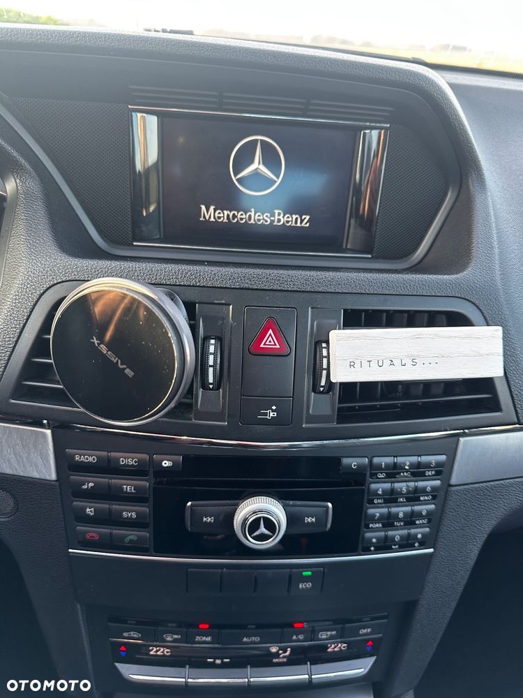 Mercedes-Benz Klasa E 200 CGI BlueEffICIENCY - 22