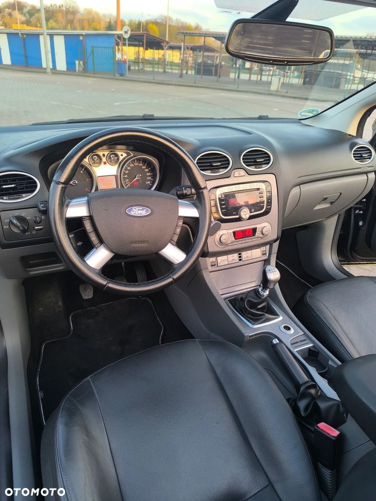 Ford Focus 2.0 TDCi DPF Ghia - 9