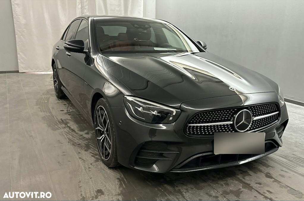 Mercedes-Benz E 300 d 9G-TRONIC AMG Line - 2