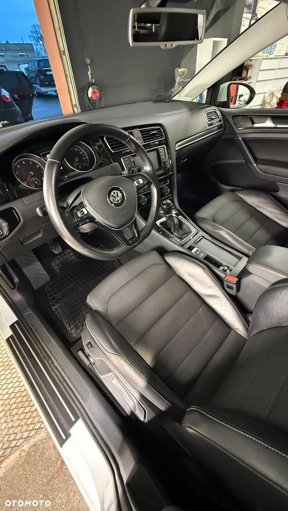 Volkswagen Golf 1.4 TSI BMT Highline - 8