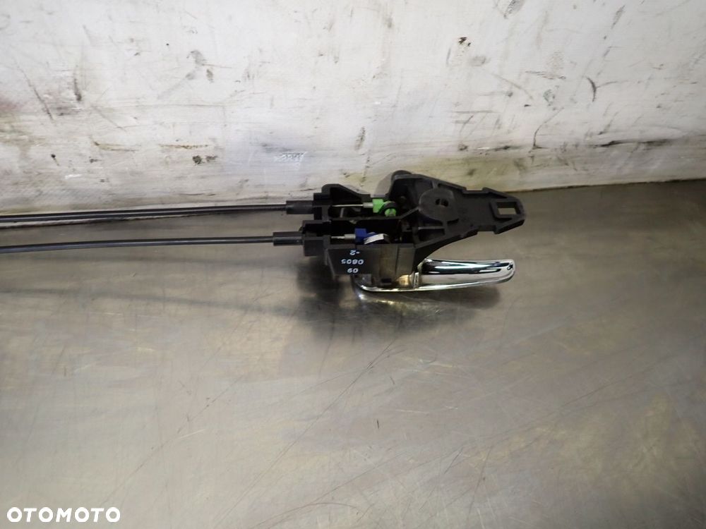 ZAMEK PRAWY PRZÓD DRZWI KLAMKA MITSUBISHI LANCER VIII  MN105360 - 6