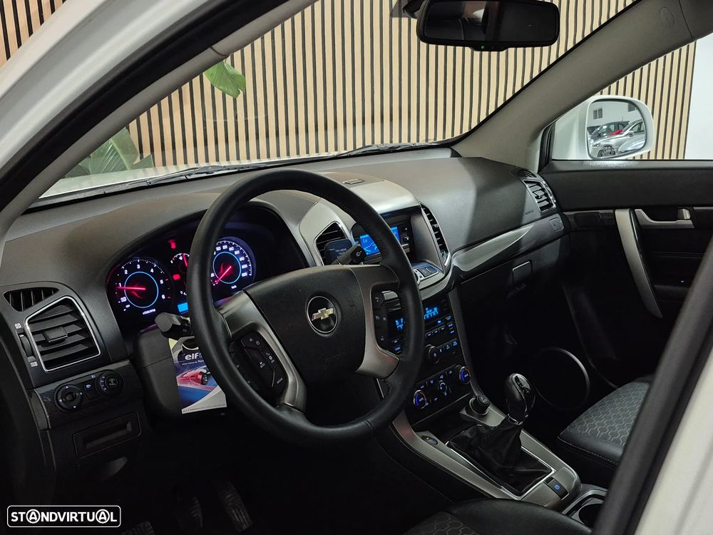 Chevrolet Captiva 2.2 VCDi Seven 7L - 8