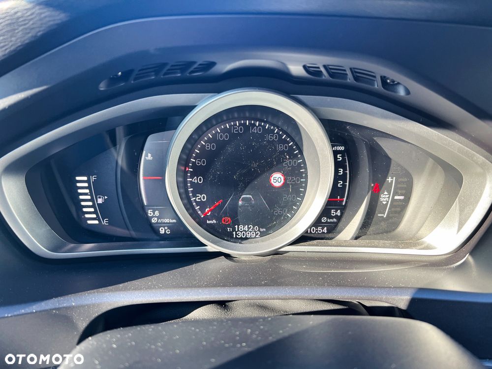 Volvo V40 D2 Inscription - 19