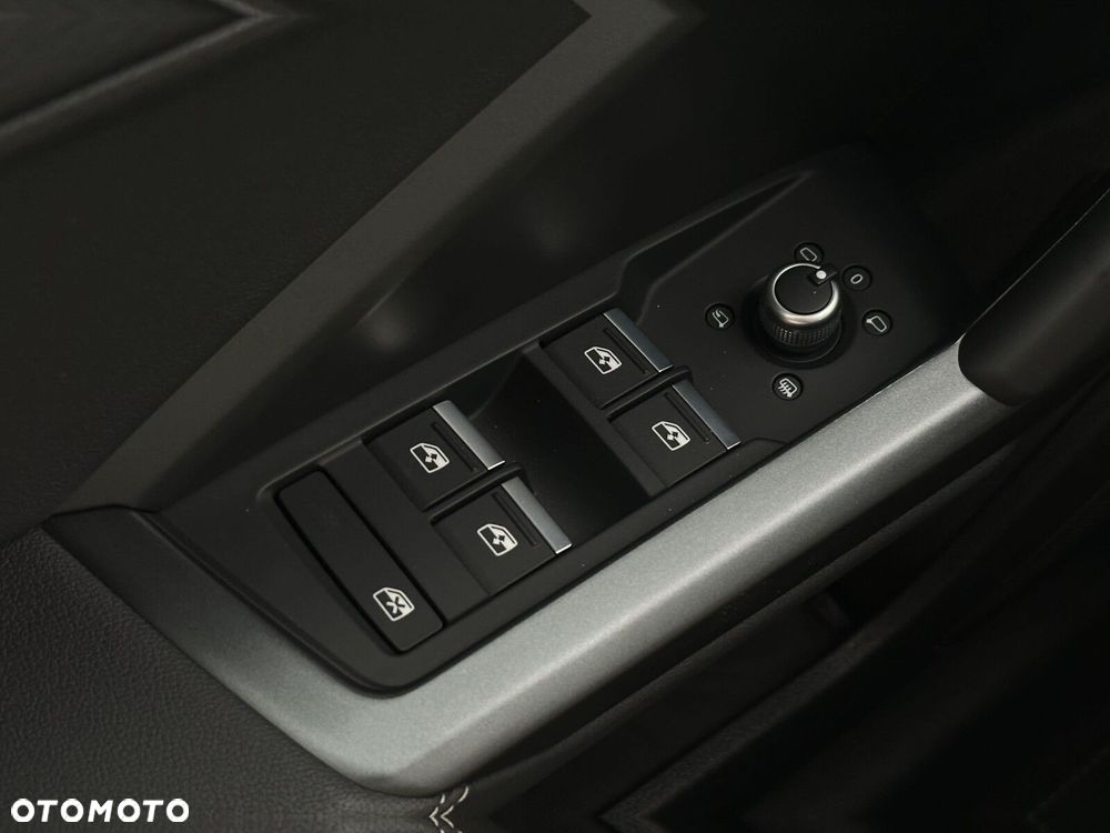 Audi Q3 40 TFSI Quattro S-Line S tronic - 24