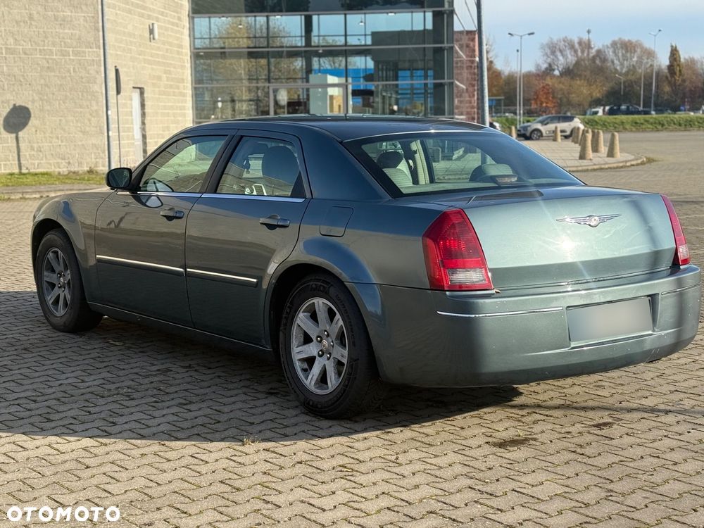 Chrysler 300C 3.5 V6 - 7