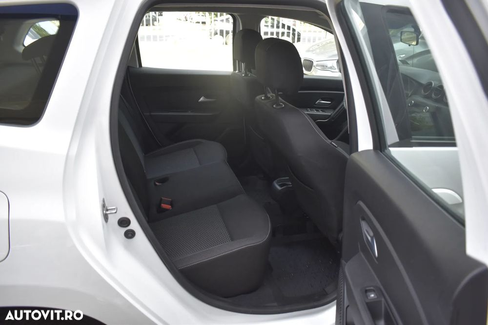 Dacia Duster 1.5 Blue dCi 4WD Comfort - 32