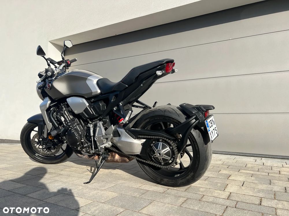 Honda CB - 10