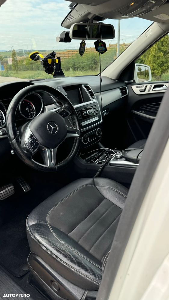 Mercedes-Benz ML - 13