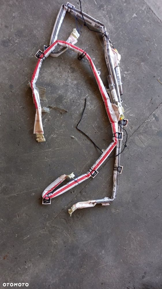 MERCEDES W206 C KLASA SEDAN KURTYNA LEWA A2068603202 A2068603302 - 1