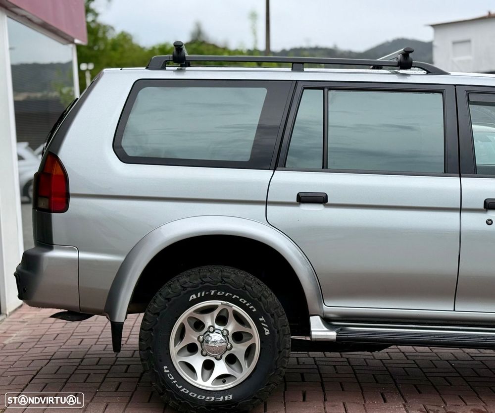 Mitsubishi Pajero Sport 2.5 TD GLS - 7