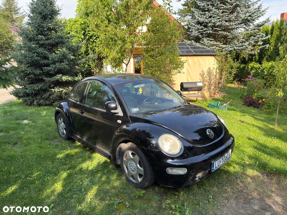 Volkswagen New Beetle - 2