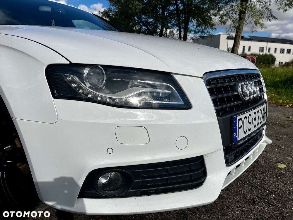Audi A4 ver-2-0-tdi-dpf-multitronic-s-line-sportpaket - 2