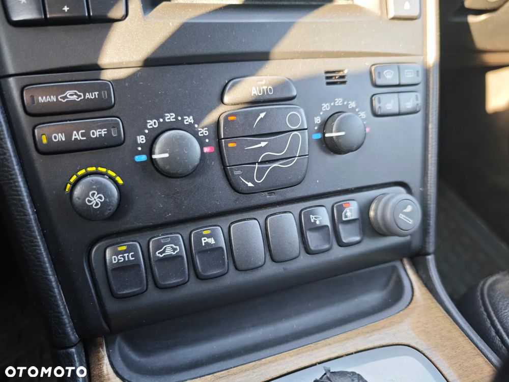 Volvo XC 90 2.4D Momentum - 15