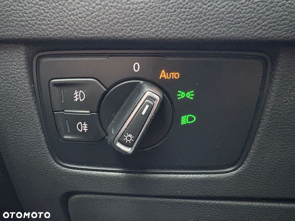 Volkswagen Passat 1.5 TSI EVO Business DSG - 25