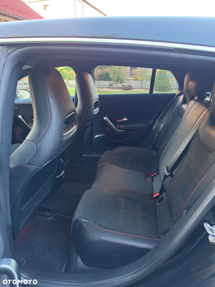 Mercedes-Benz CLA - 15