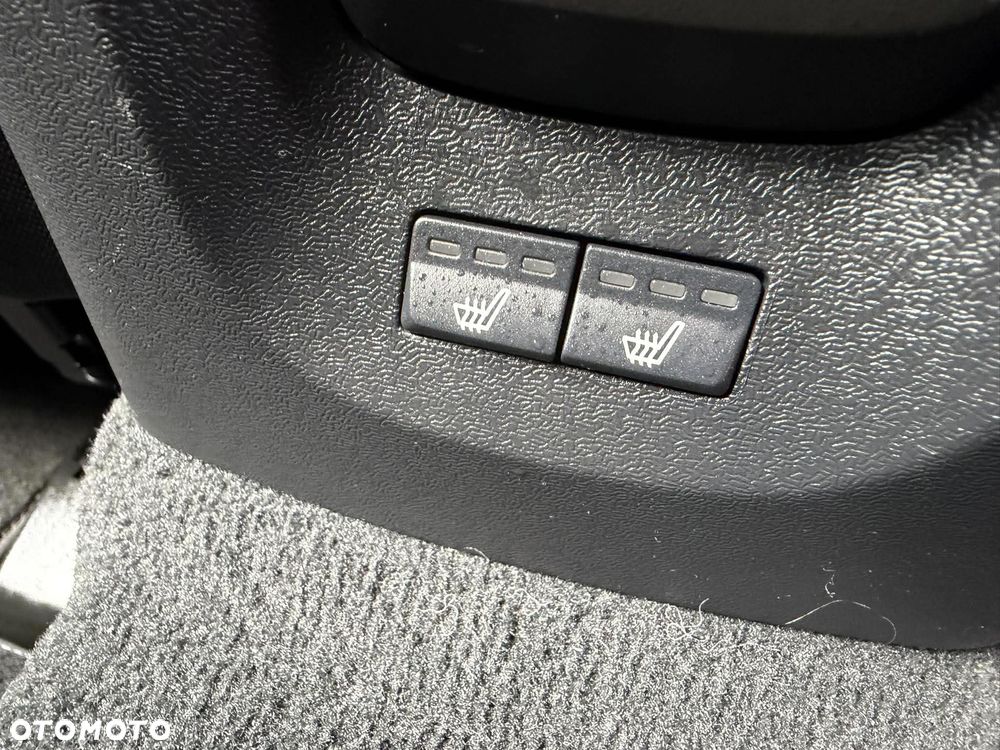 Volvo V40 T3 - 18