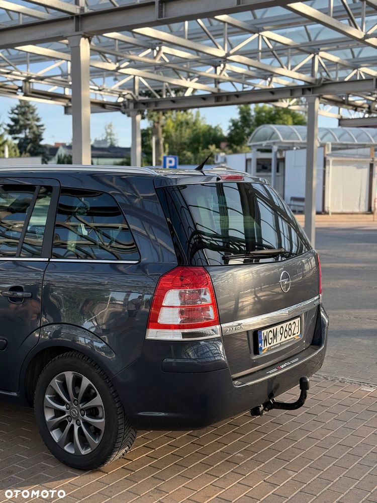 Opel Zafira 2011 photo 4