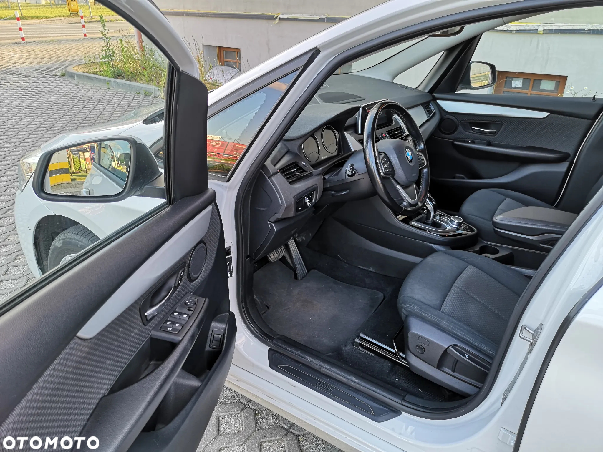 BMW Seria 2 218d xDrive Sport Line sport - 7