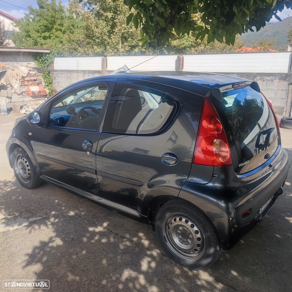 Peugeot 107 1.0 Urban - 4