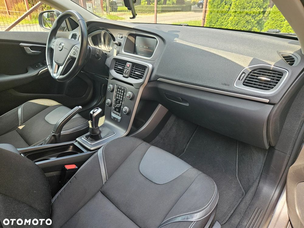 Volvo V40 D2 Momentum - 15