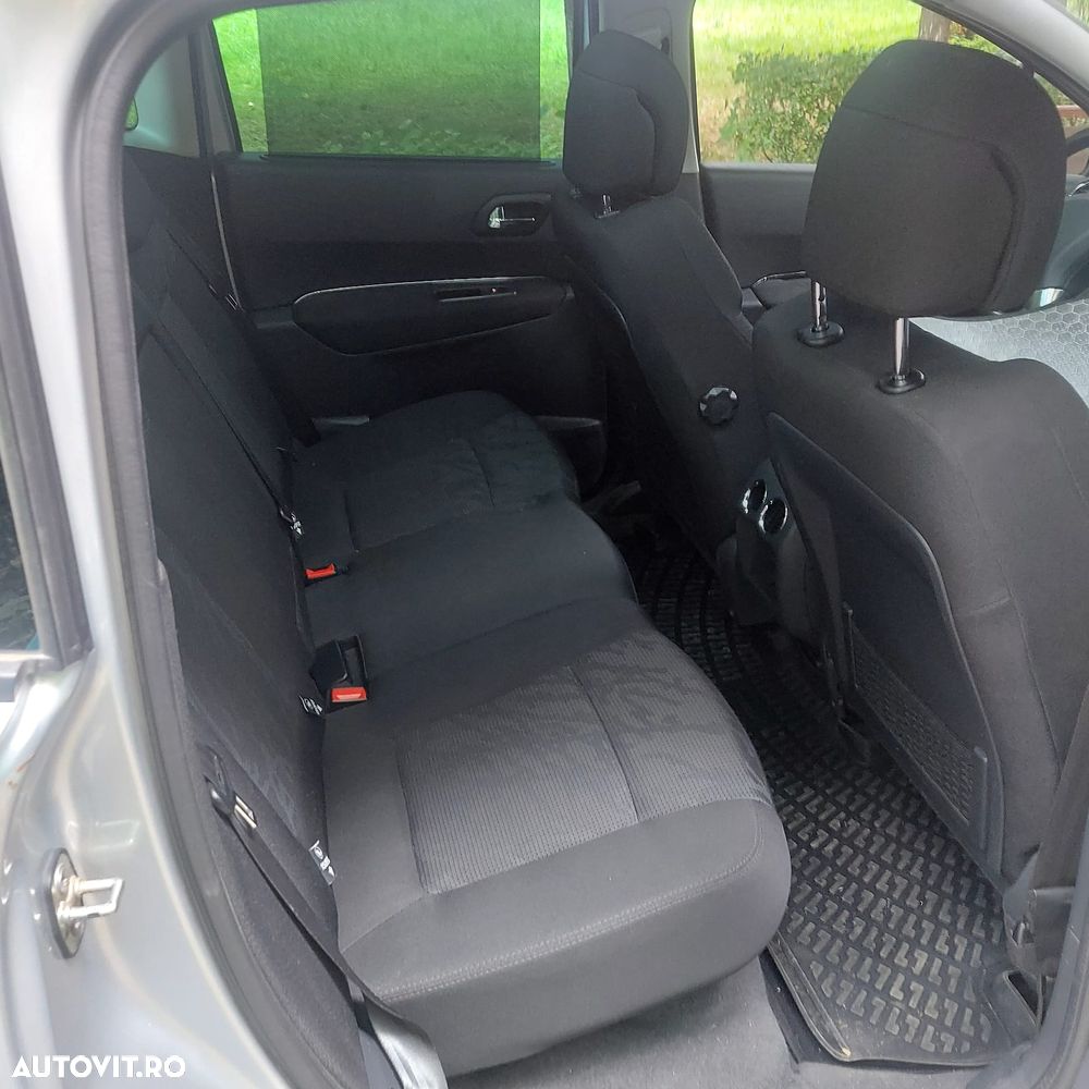 Peugeot 3008 - 11