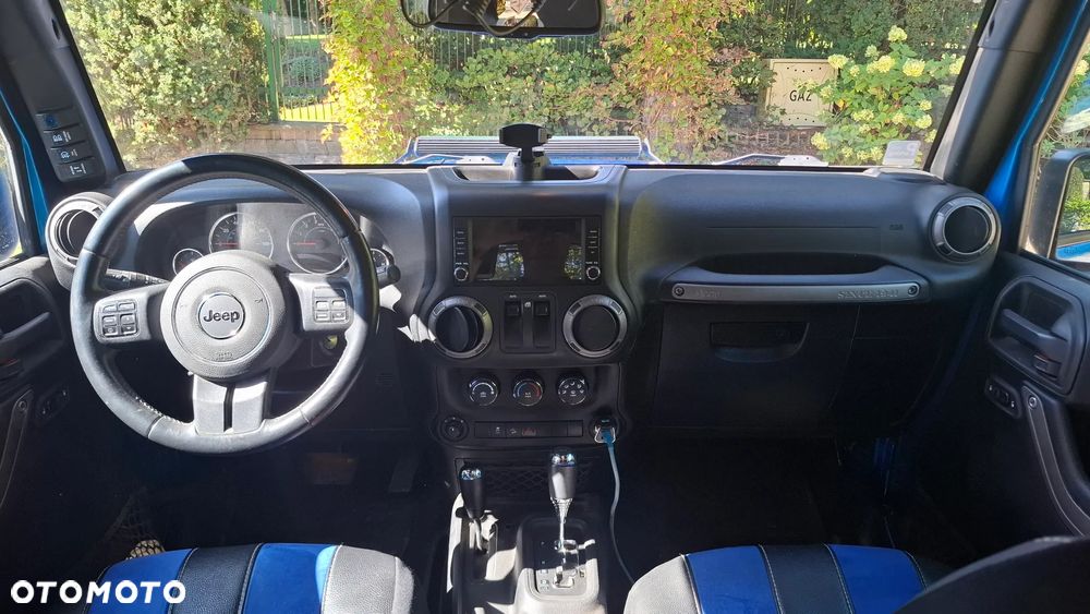 Jeep Wrangler - 7