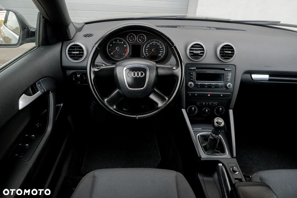 Audi A3 Cabrio 1.6 Attraction - 36