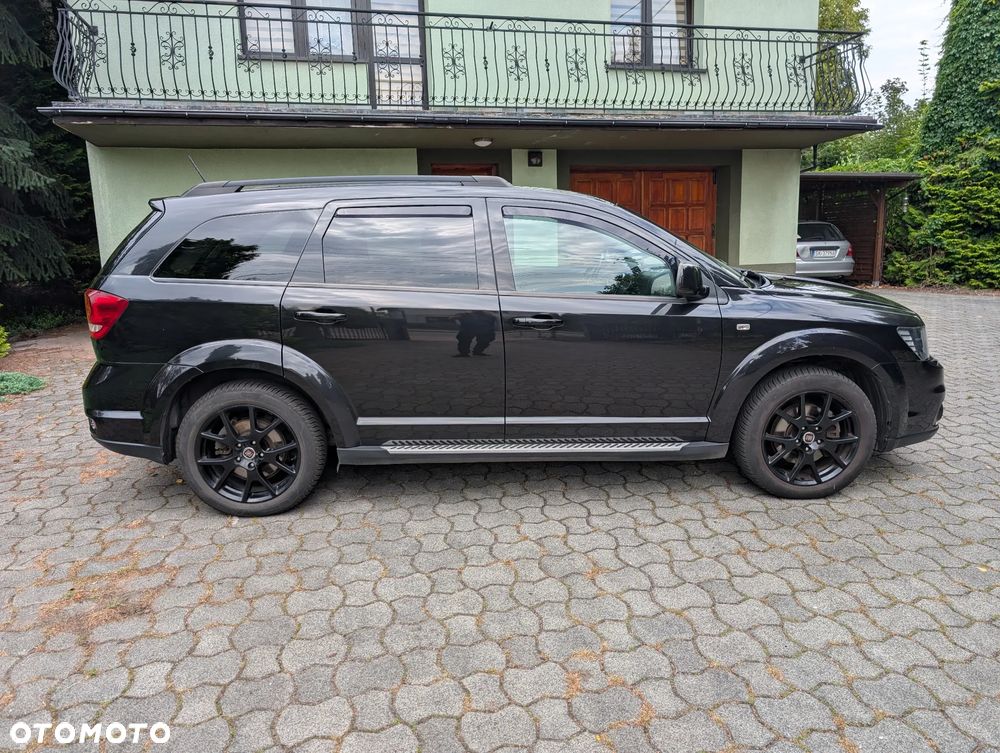 Fiat Freemont 2.0 Multijet Black Code AWD - 4