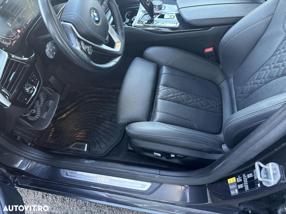 BMW Seria 5 530e xDrive AT PHEV - 11