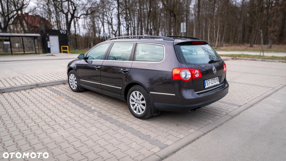 Volkswagen Passat Variant 1.8 TSI Comfortline - 4