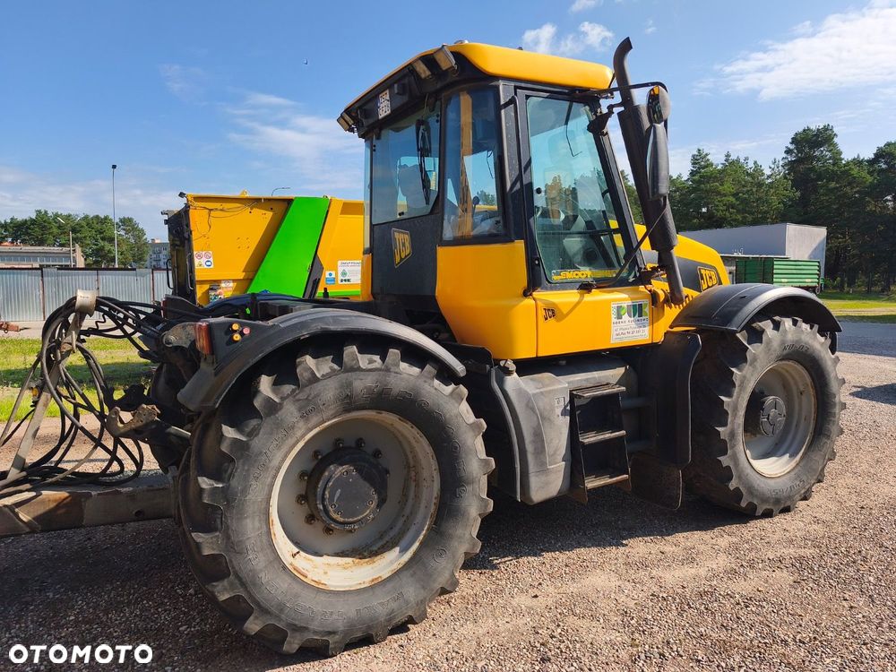 JCB Fastrac 3185 4X4 - 5