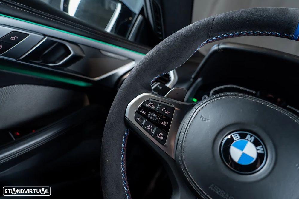 BMW M850i - 10