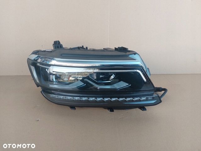 VW TIGUAN ALLSPACE 5NN941114C LAMPA PRAWA FULL LED - 1
