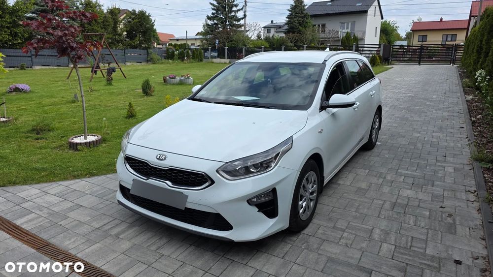 Kia Ceed 1.6 CRDi SCR L Business Line Plus - 1
