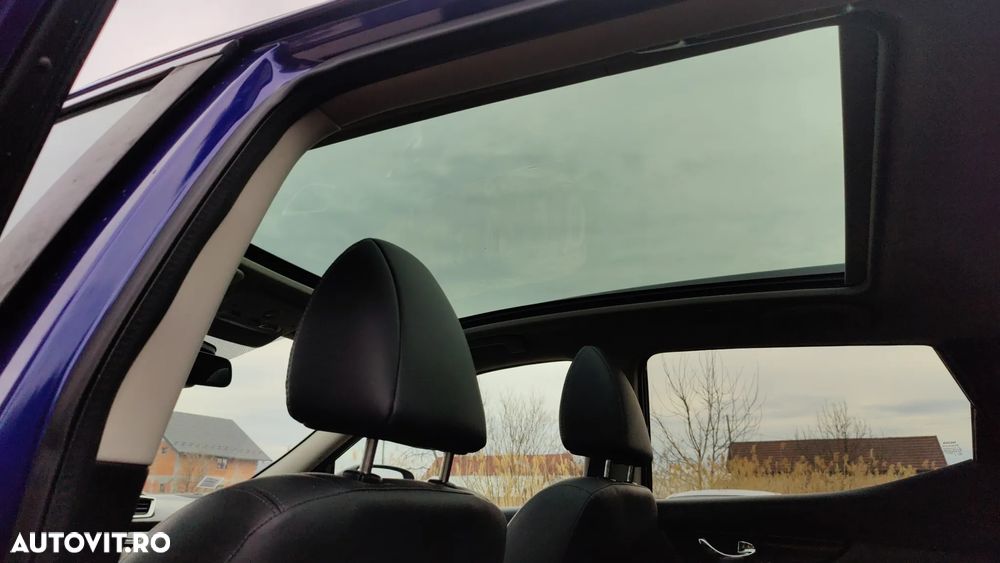 Nissan Qashqai 1.6 DCI Xtronic TEKNA - 8