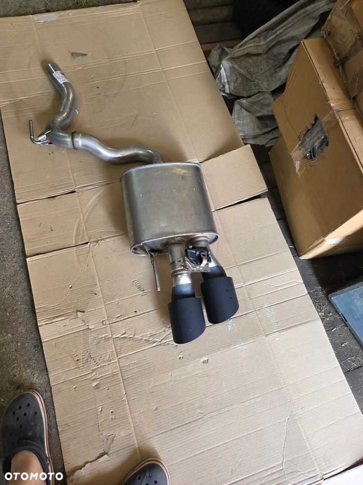 Prawy tłumik Ford Mustang MK-7 VII S650 GT 5.0 PR33-5230-KF PR3Z5230AW 2794095 2695602 FCM/F1-9010-R PR33-5L274-EA - 5