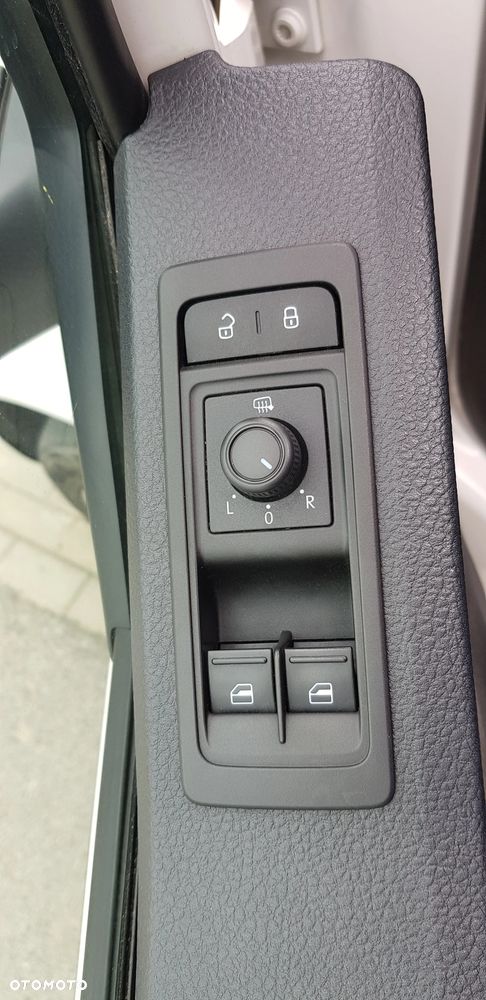 Volkswagen Multivan L1 Startline - 10