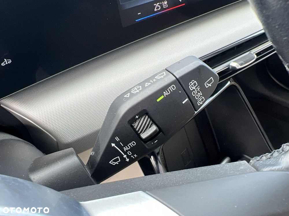 BMW X1 sDrive18i - 16