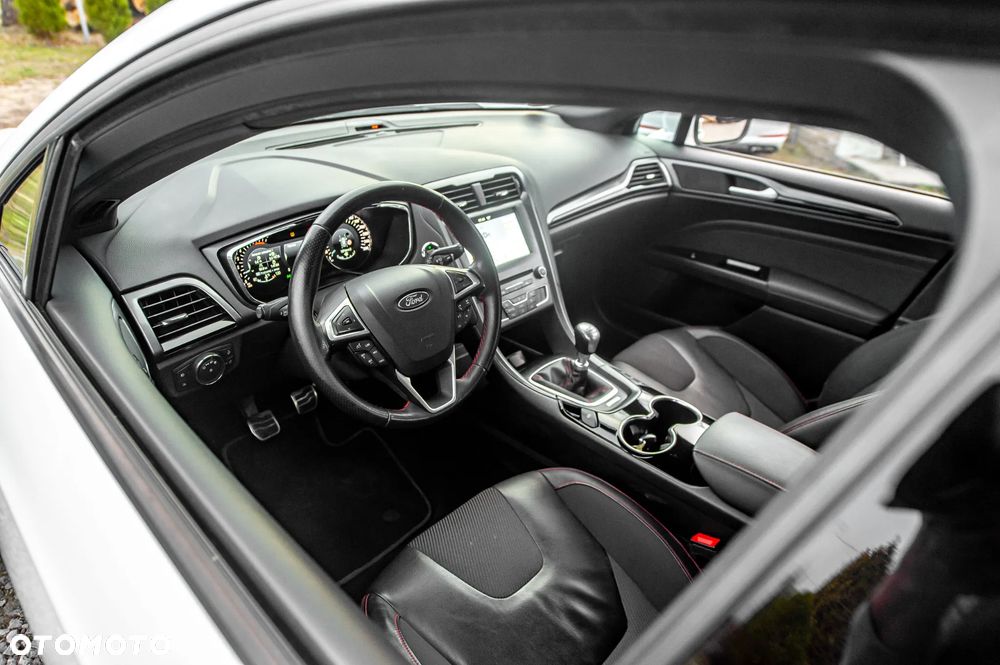 Ford Mondeo - 16
