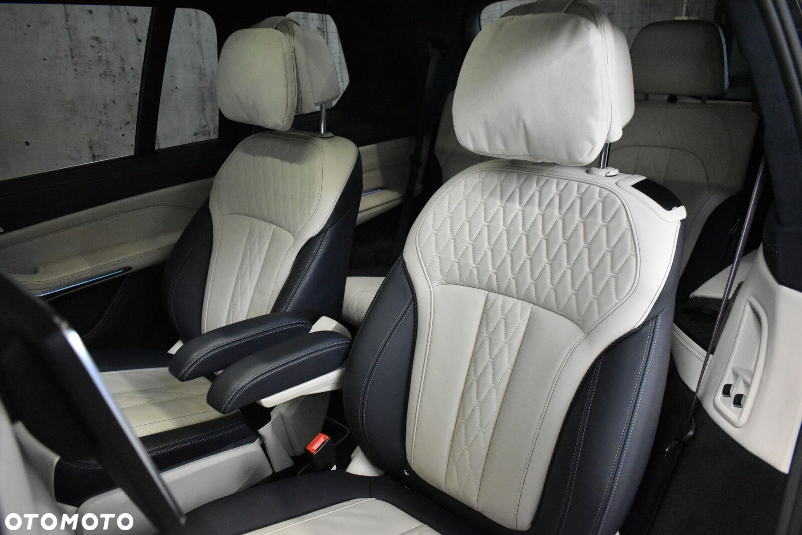 BMW X7 M50d sport - 29