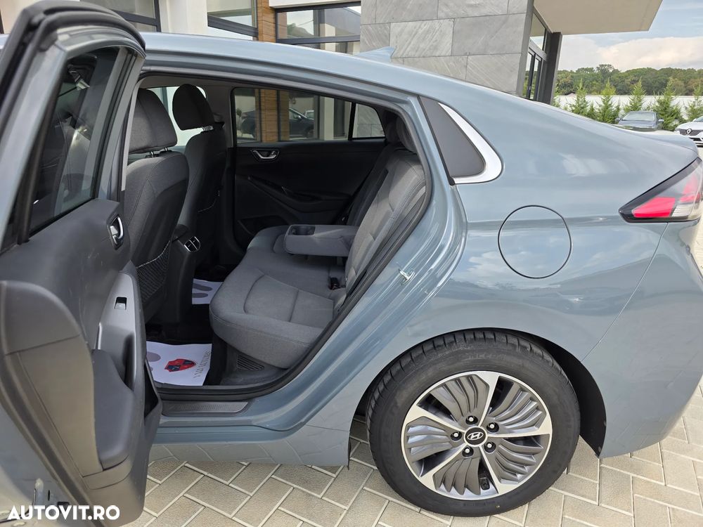 Hyundai IONIQ Plug-in-Hybrid 1.6 GDI Style - 16
